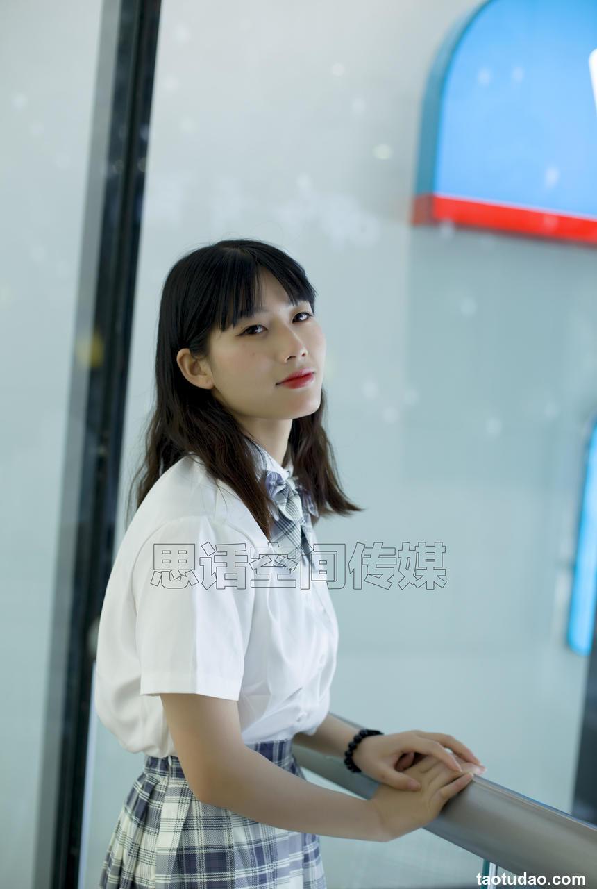 [SiHua丝话]SH127 诗韵 商场里的JK女孩[44P／63MB]