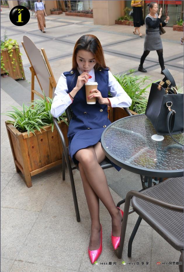 [IESS异思趣向] 普惠集 032 晶晶 – 路遇晶姐黑丝[99P/144.8M]