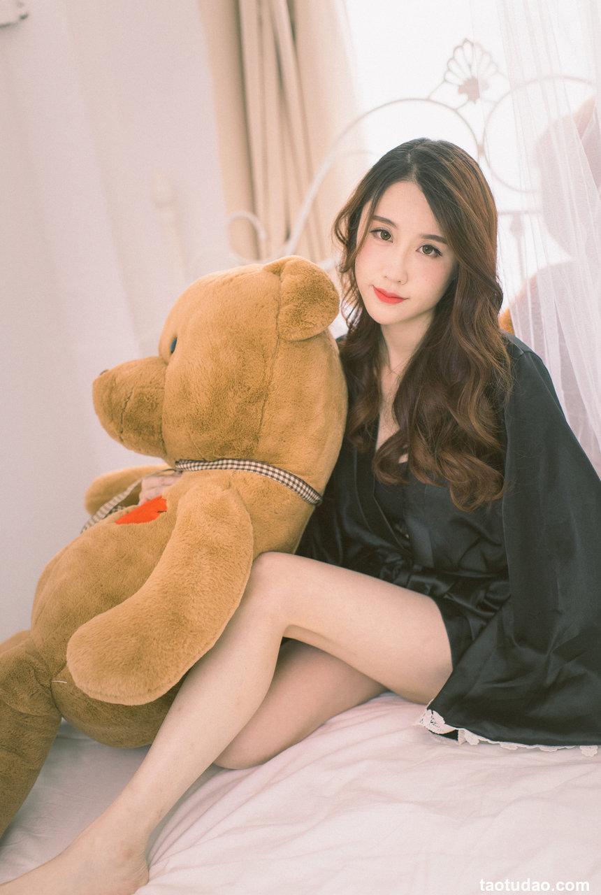 中国内地女主播轩子巨2兔写真 [56P-602MB]