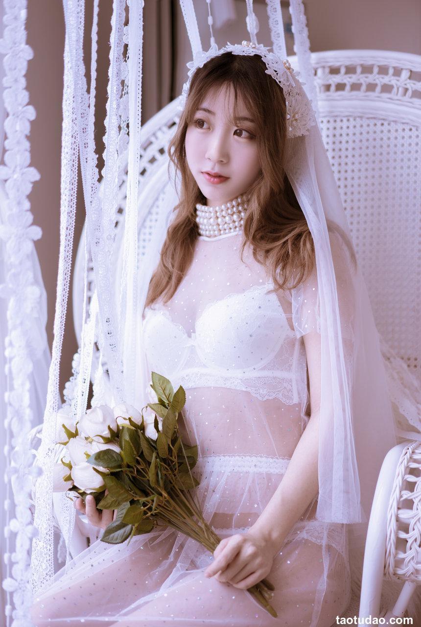 黑川 NO.027 白色婚纱 [27P-319MB]