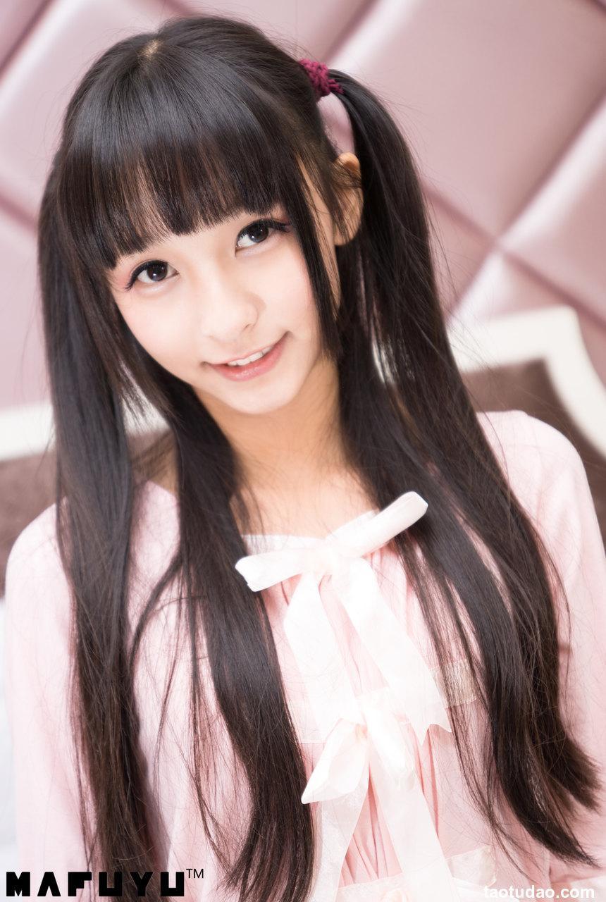 神楽板真冬 — 粉白条纹系列套图视频[106P+1V／1.20GB]