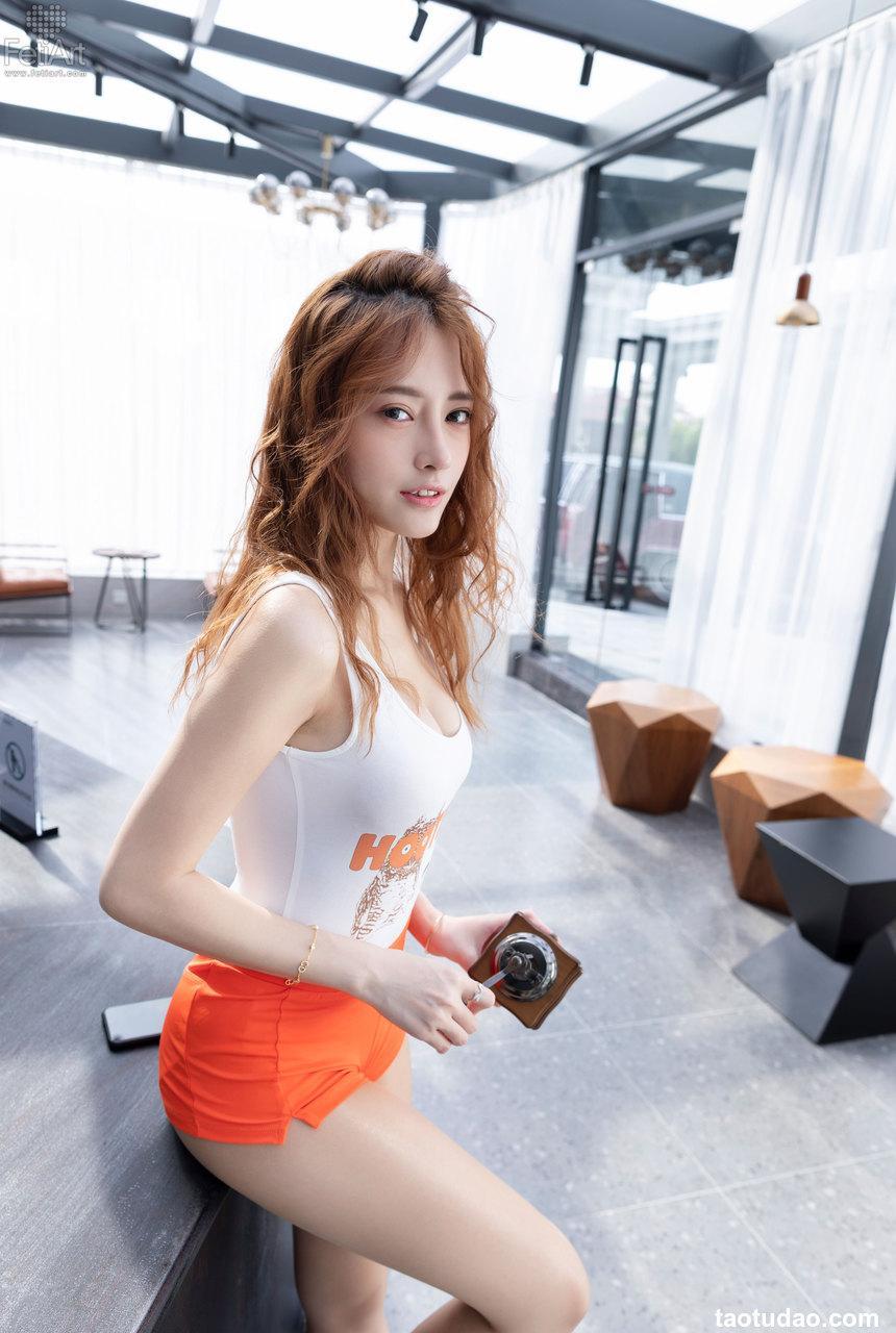 [FetiArt] NO.022 Hooters Girl Is Working Model：Cherry [37P92MB]