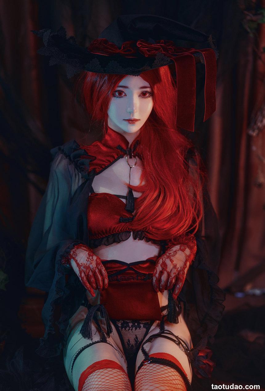 南桃Momoko - NO.82 红女巫 [19P-162MB]