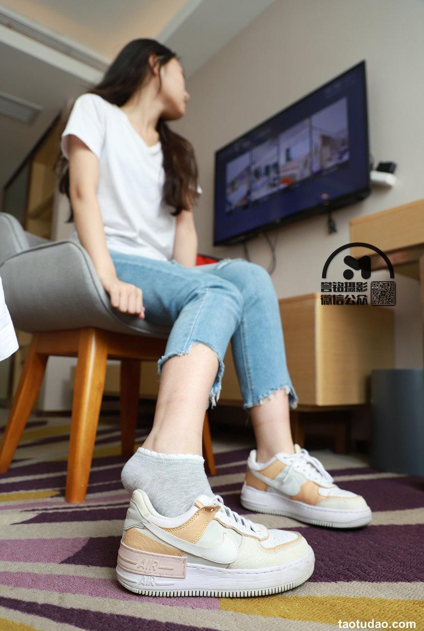 [誉铭传媒]袜足摄影 2021年 NO.017[90P+1V／1.06GB]