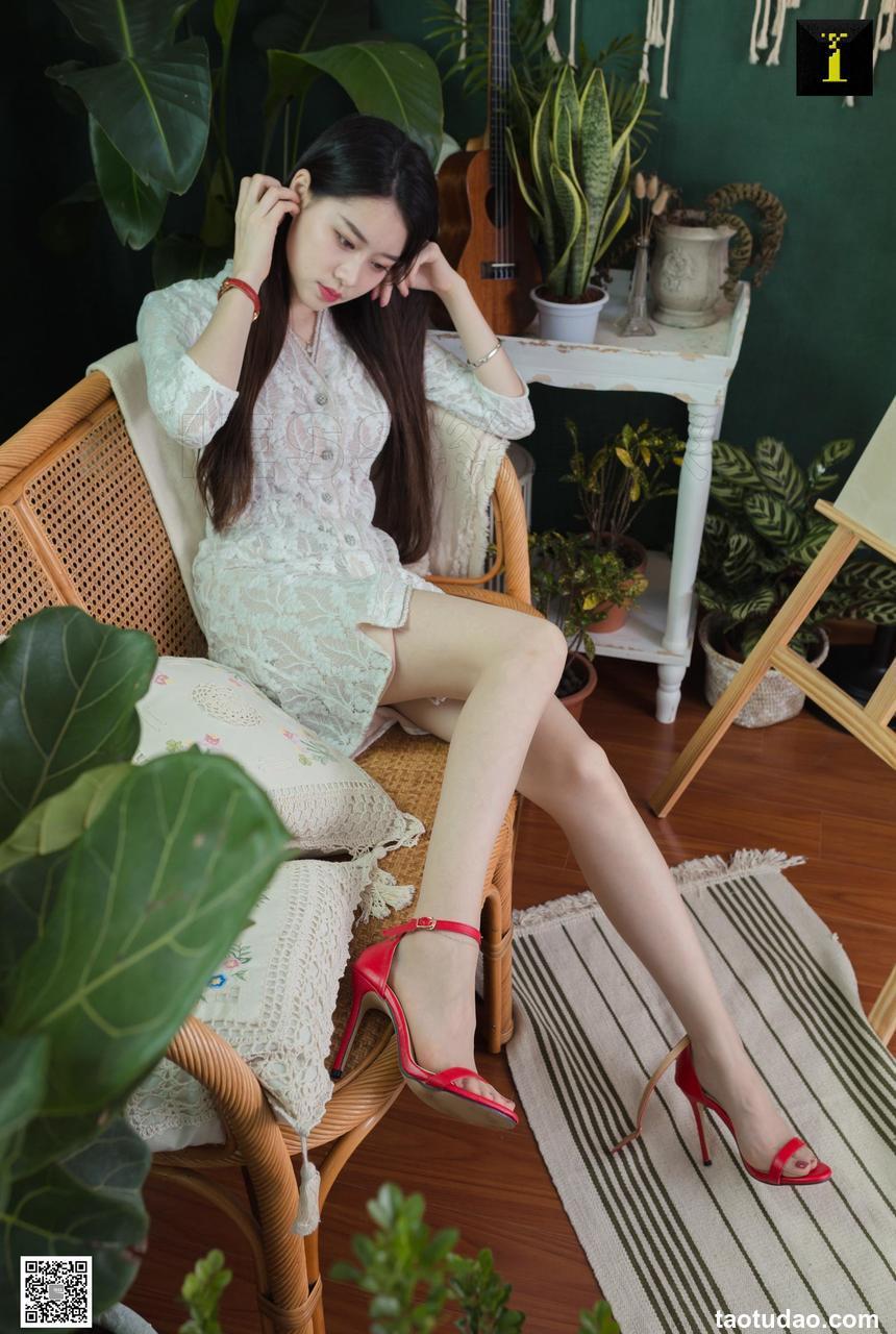 [IESS异思趣向]2019.06.04 丝享家501：佳佳 绿植 吉他 [85P]