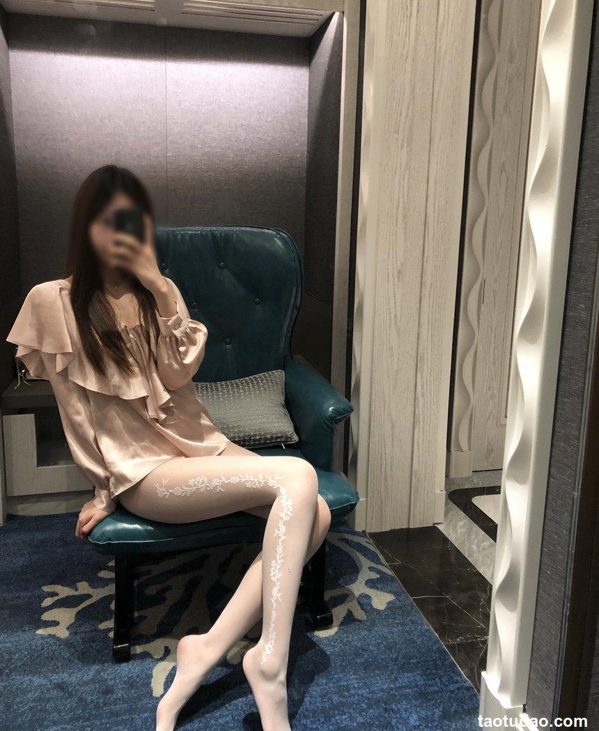 LICCL丽绮映像 - 花纹丝 [40P-128MB]