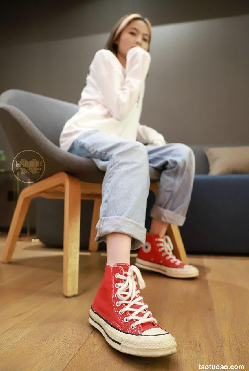 [誉铭传媒]袜足摄影 2022年 NO.003[105P+1V／1.21GB]