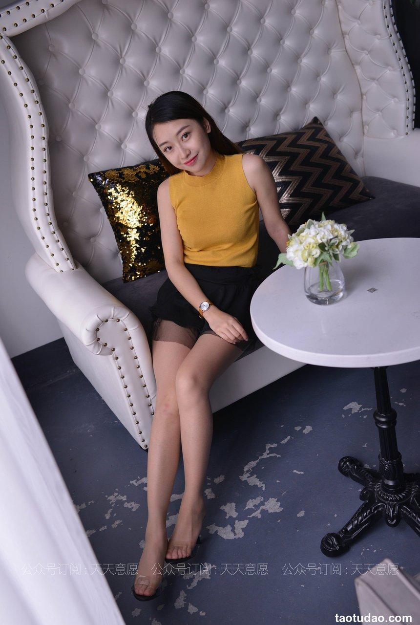 [IESS异思趣向] 2021.04.15 丝享家778：小婕《与花共舞》[62P／97.9MB]