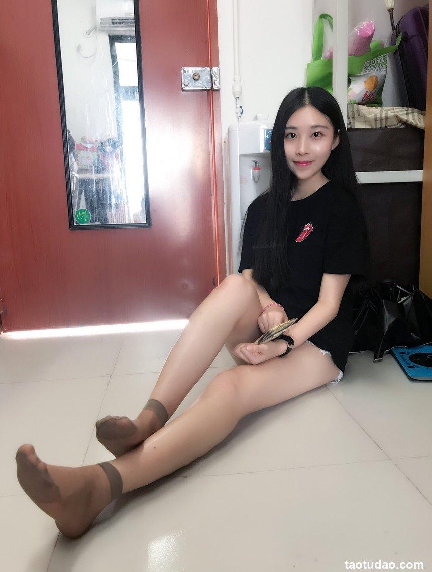 学妹校园寝室短丝系列036期 若淳[40P／32MB]