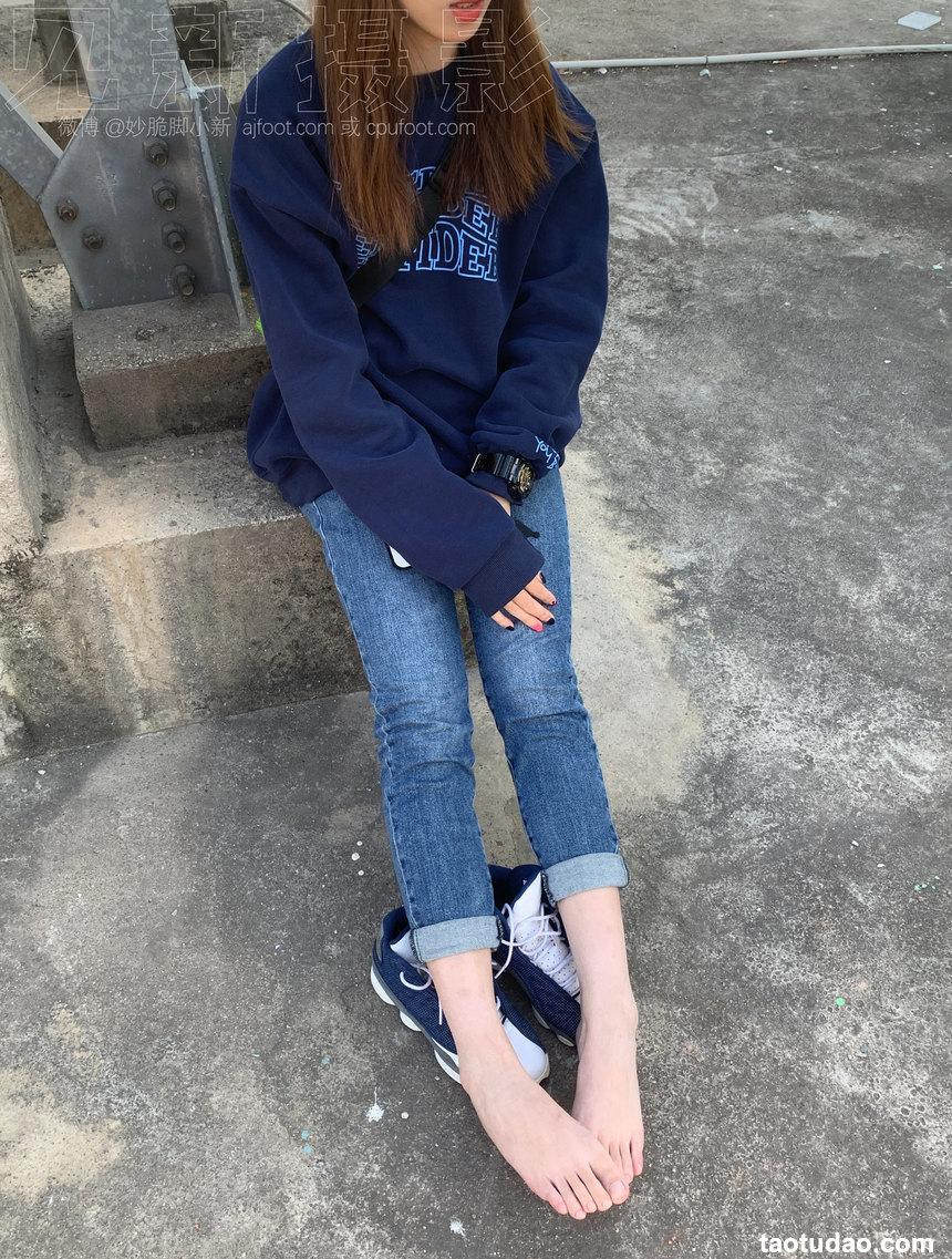 [见新摄影] NO.031 自信、阳光、明媚，快看她在发光！ [280P+2V-2.48G]