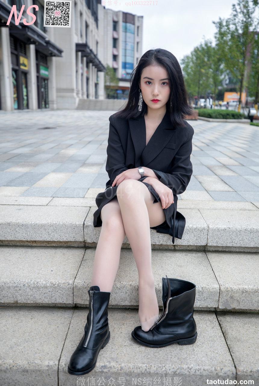 纳丝摄影 忆霜特殊的美妙长靴丝袜 [64P1V-1.08GB]