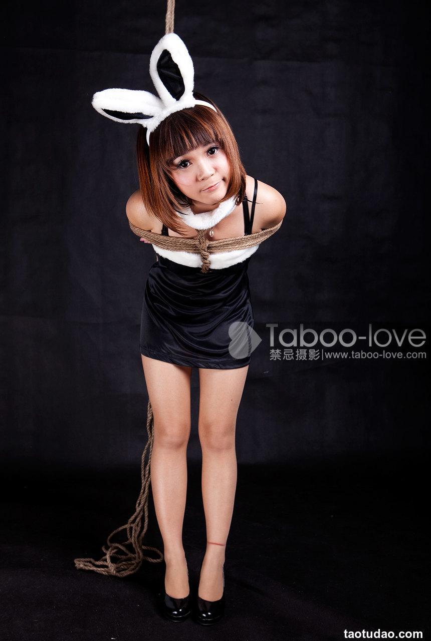 [禁忌摄影]Taboo-love NO.033 可乐妹妹小兔女郎[32P／9.34MB]