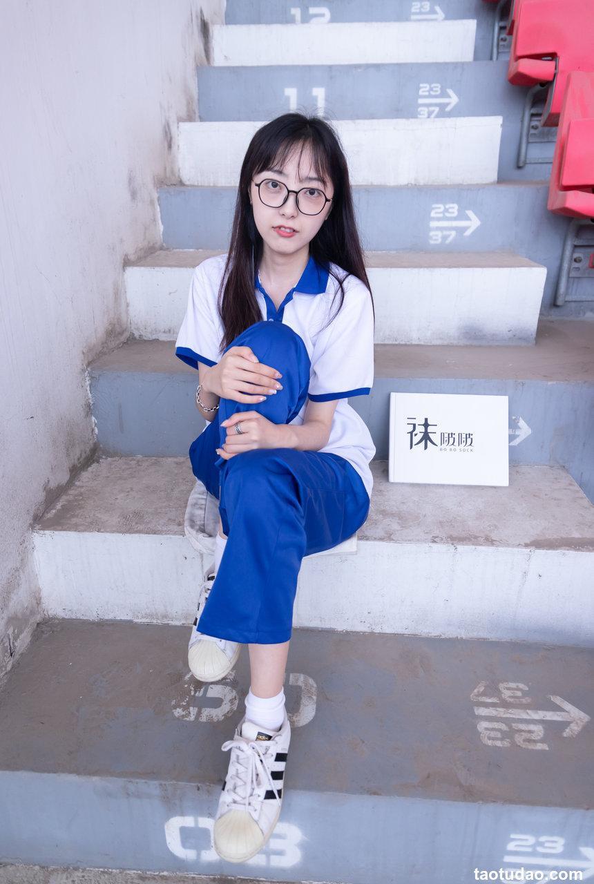 [BoBoSocks袜啵啵]NO.002 稚予-校服、贝壳头、白棉袜、裸足[13P+1V／2.99GB]