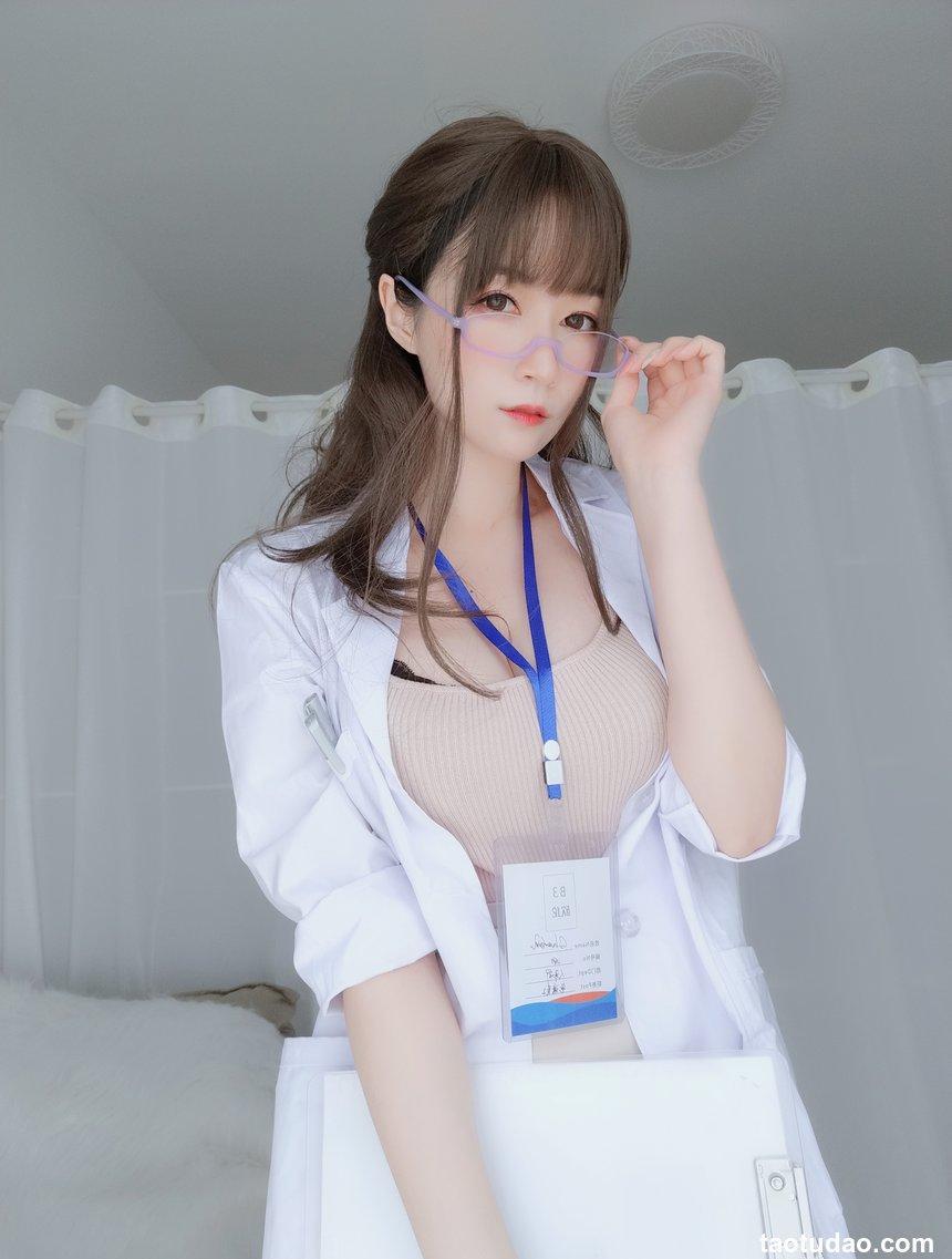 Coser小姐姐白银 - 私人医生 [159P6V-1.03GB]