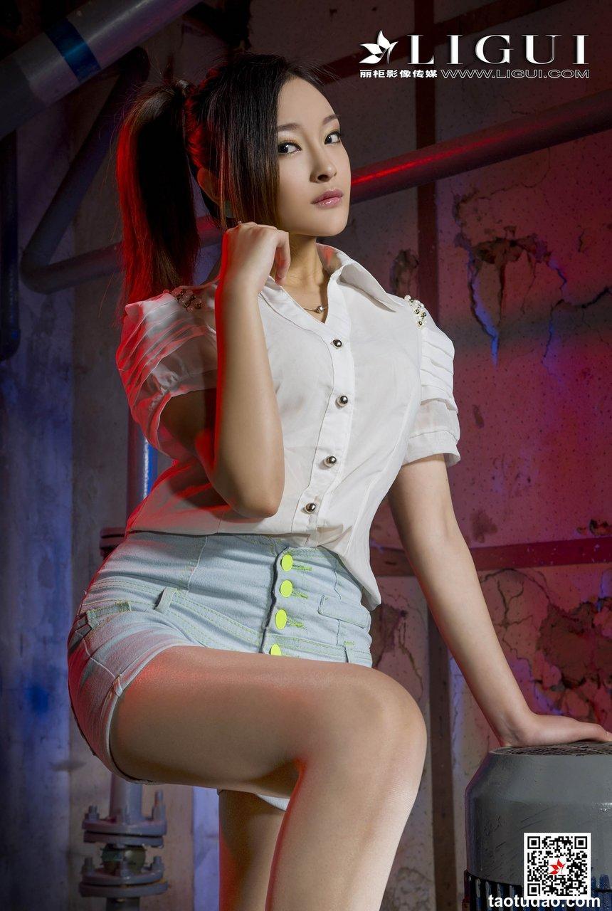 [Ligui丽柜] 2020.05.10 网络丽人 Model 小杨幂 [84P187MB]