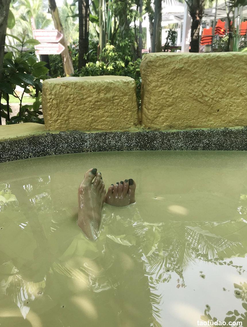 安乔乔儿(Nia乔乔) NO.014 — 泥浆浴[97P／365MB]