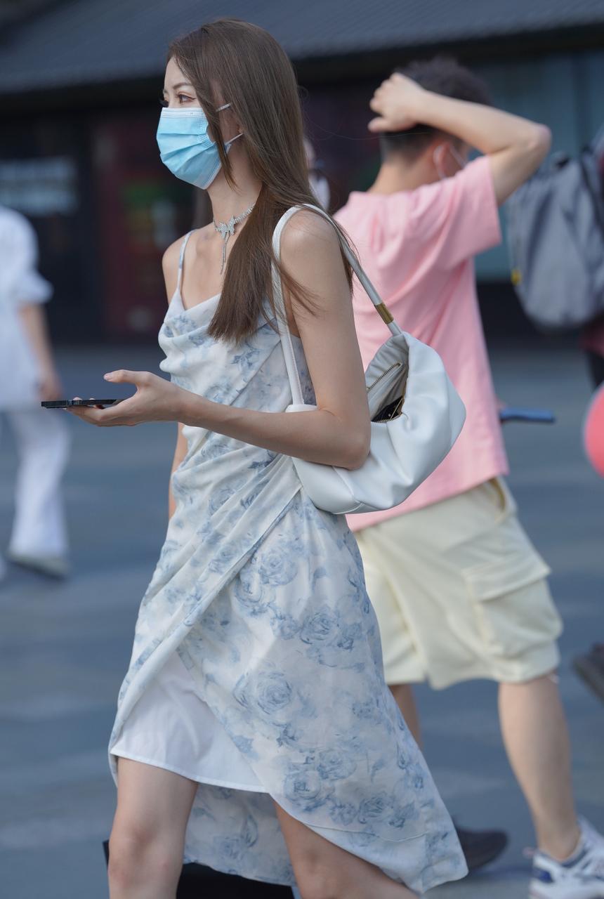 都市丽人吊带长裙美女【179P+1V-2.64G】