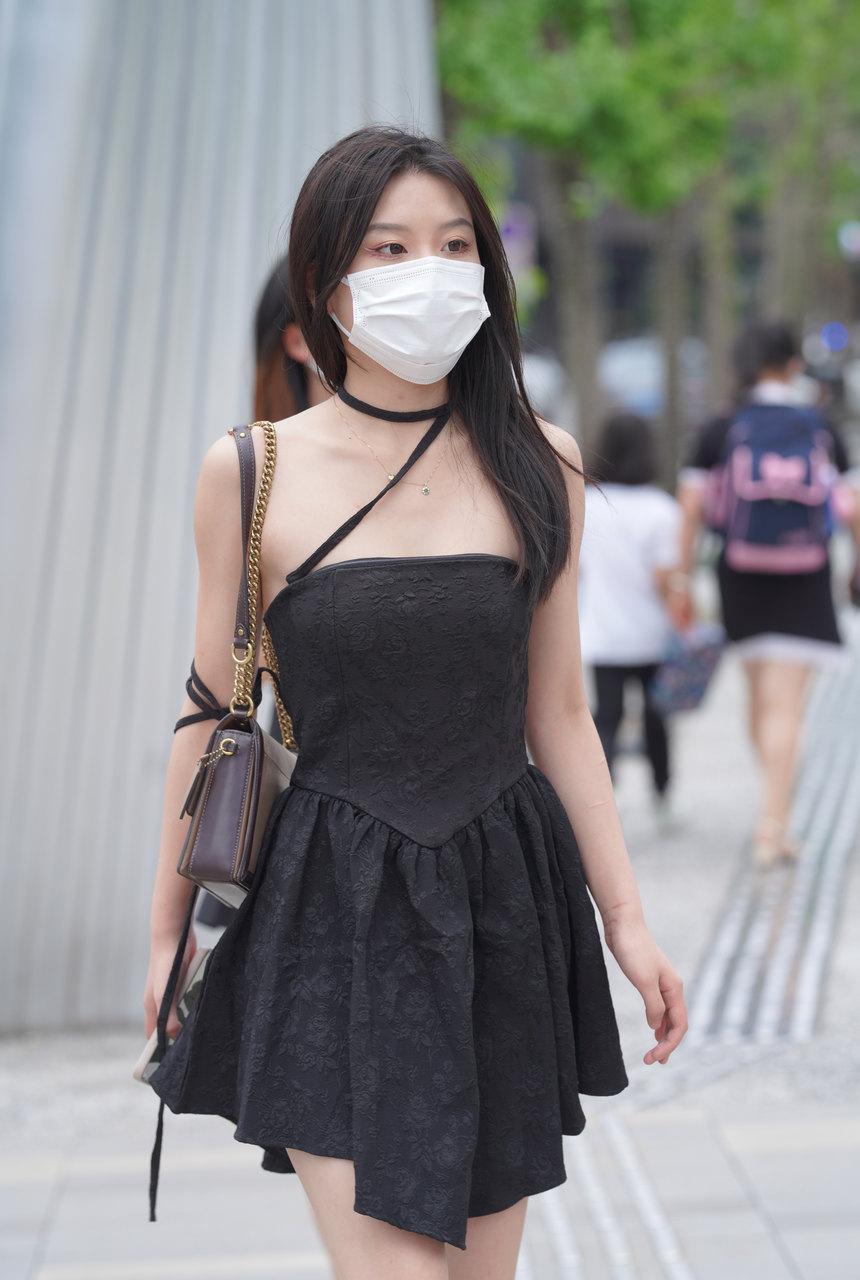 都市丽人黑色提花美女【84P-870MB】