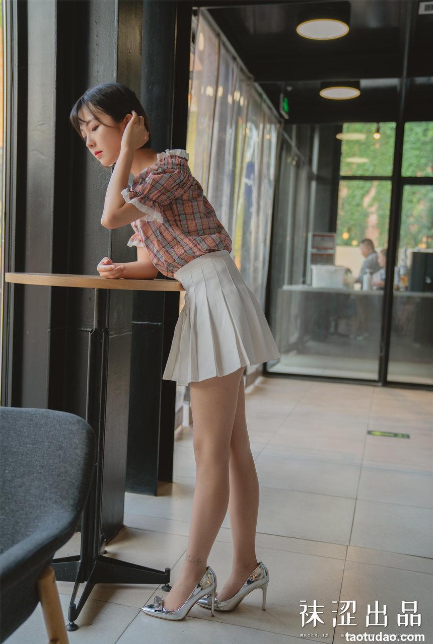 袜涩写真 VOL.076 暖暖~ 田园风百褶裙 [53P／85MB]