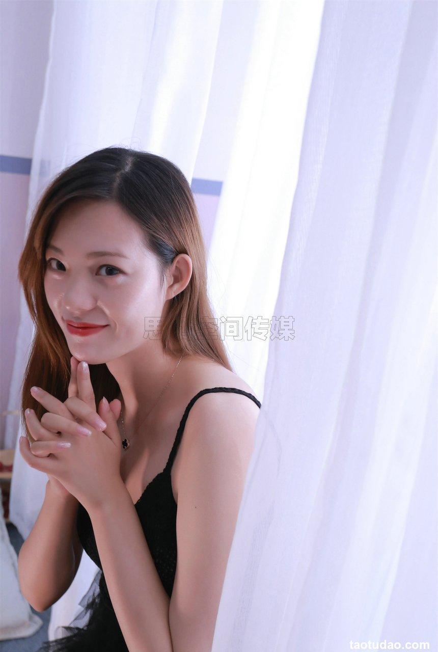 [SiHua思话]SH159 艺沫 黑丝美腿的魅惑[50P／124MB]