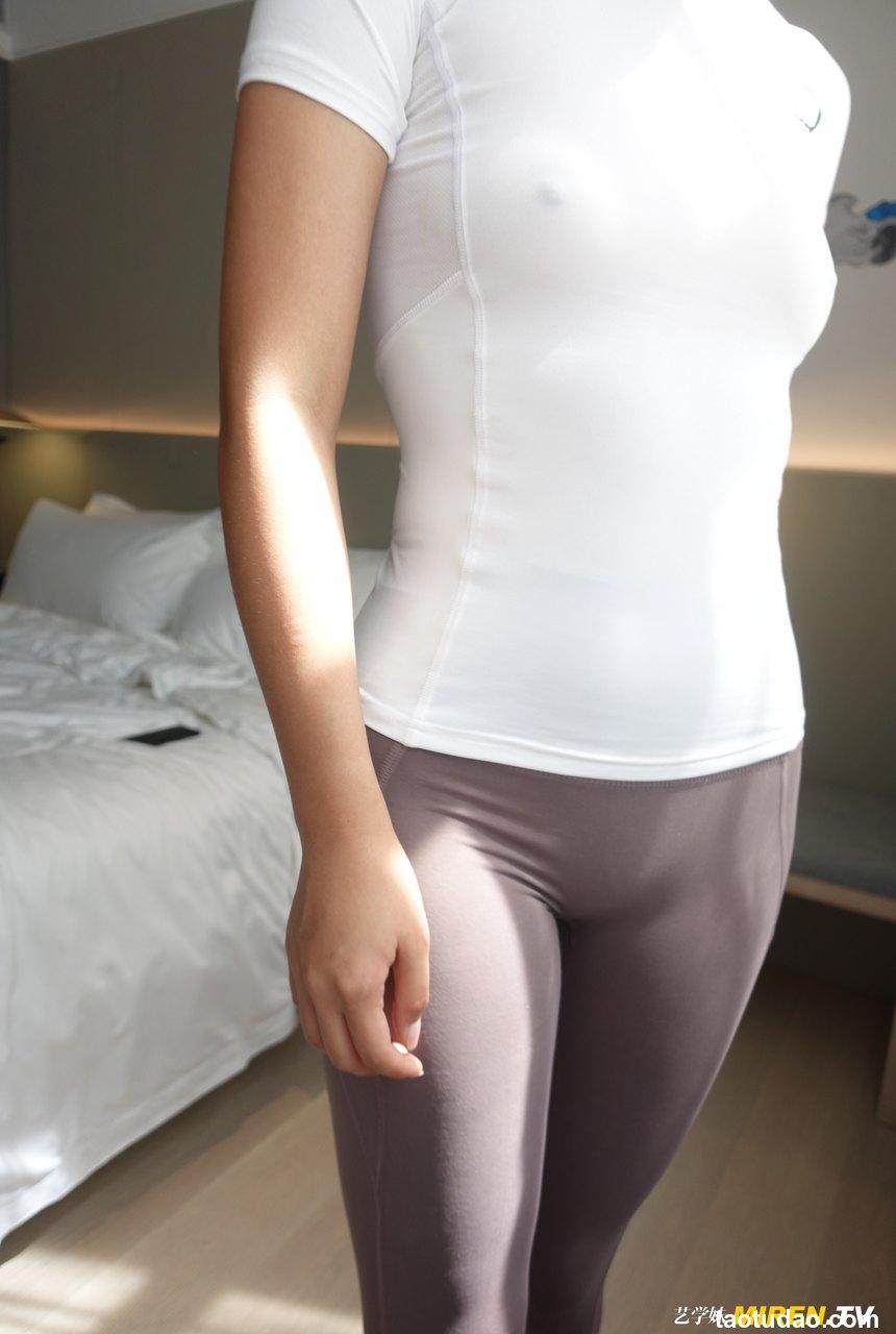 [ROSI艺学妹]2020.10.24 NO.195[91+1P／117MB]