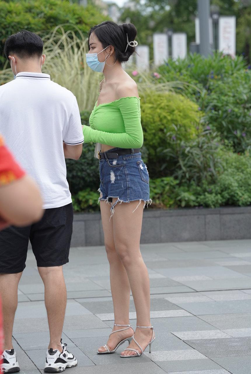 都市丽人热裤丰腴美女【157P+1V-2.17G】