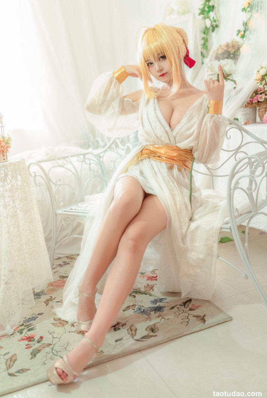 蜜汁猫裘 NO.008 尼禄睡裙 [10P-138MB]