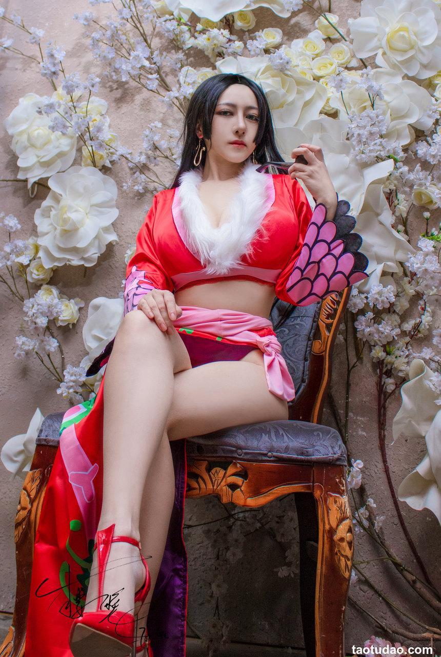 樱晚gigi NO.005 — 薄纱[27P／245MB]