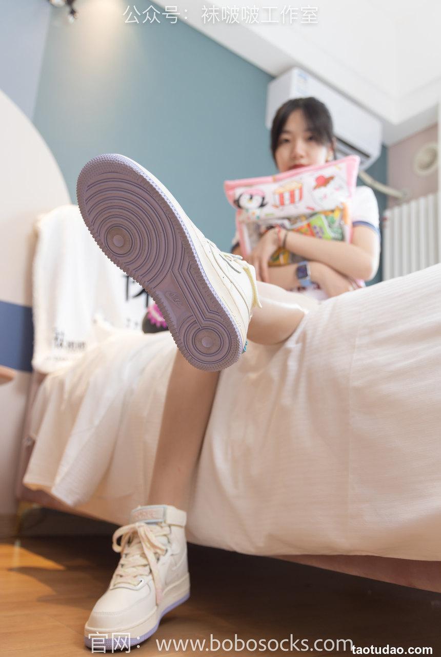 [BoBoSocks袜啵啵]NO.096 小甜豆-板鞋、白棉袜、油亮肉丝[145P+1V／5.30GB]