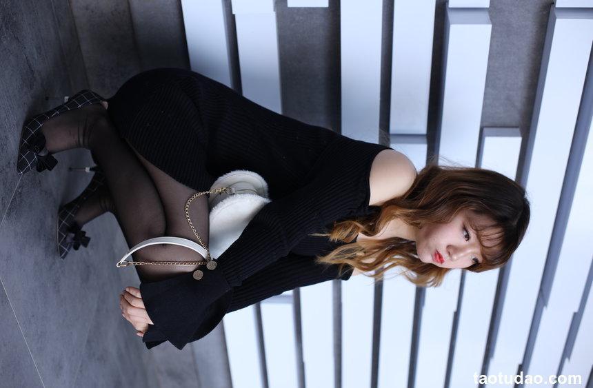 奈丝写真 NO.065 针织裙搭配黑丝–高高 [36P+357M]