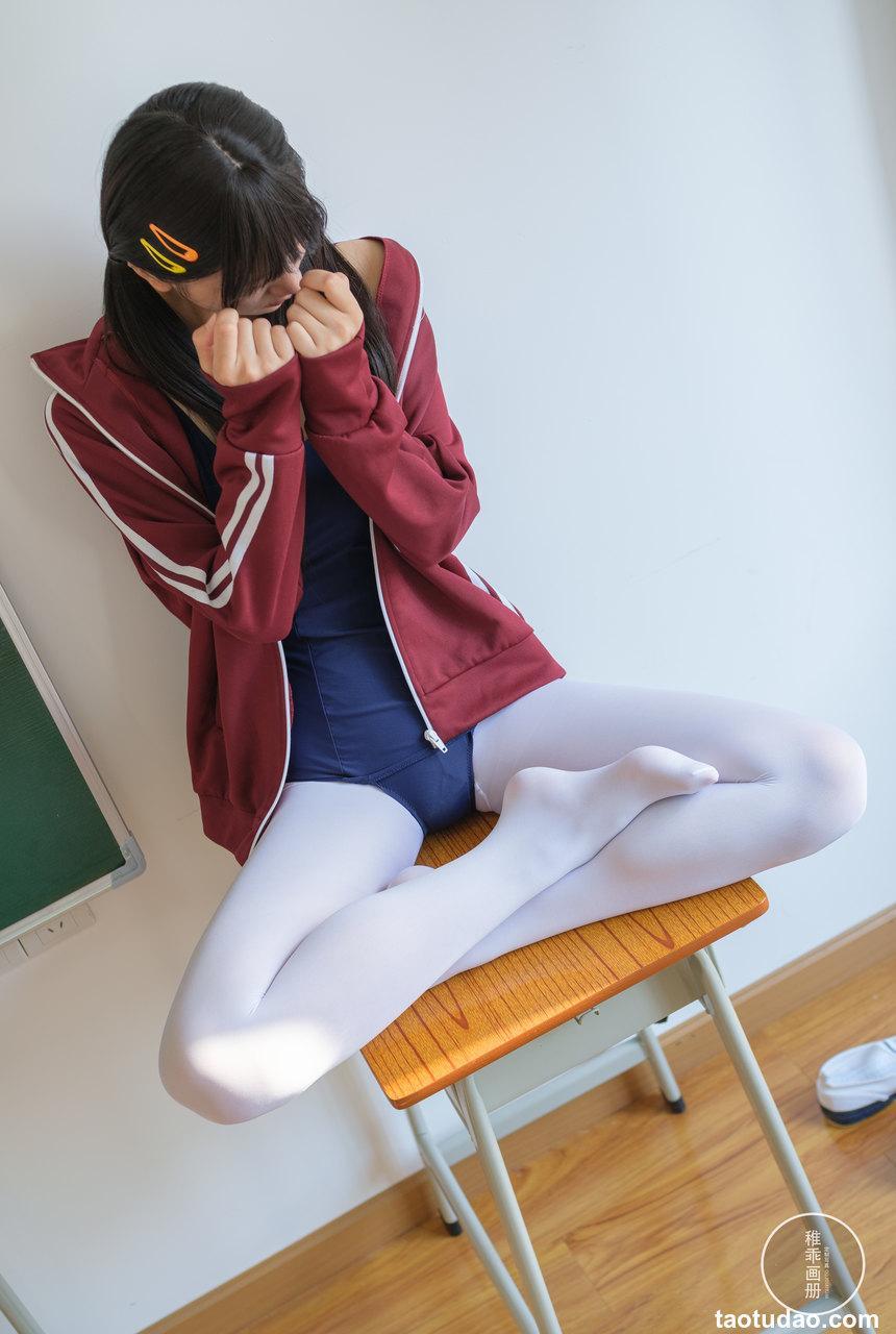 稚乖画册  夜夜 死库水[88P+1V2.4G]