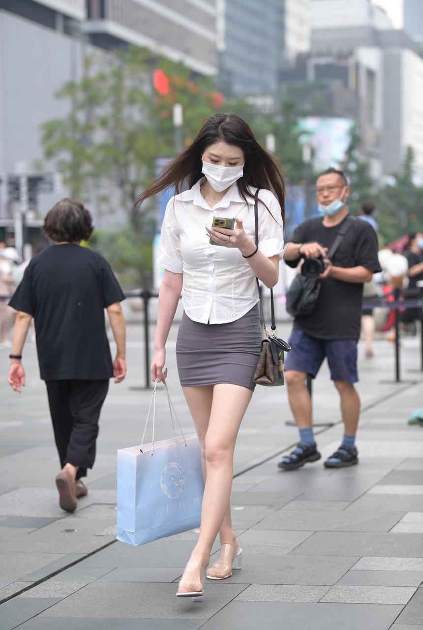 都市丽人气质收腰温迪美女【126P-2.68GB】