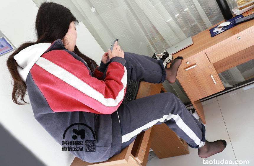 [誉铭传媒]袜足摄影 2021年 第十三期挠脚作品[35P+11V／1.17GB]