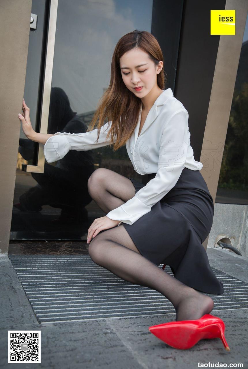 [IESS异思趣向] 2018.12.28 丝享家391：紫紫 - 被风吹乱的裙摆 [95P]