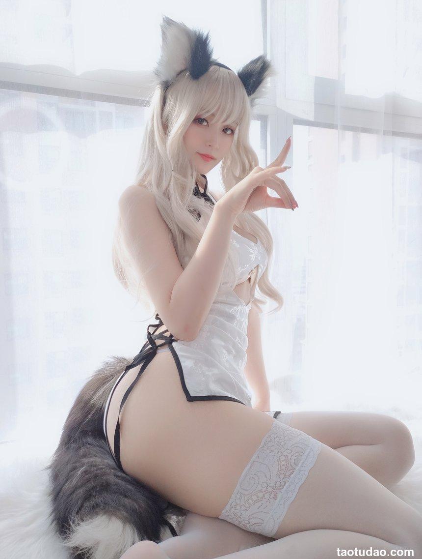 白银81 - 小白狼 [49P3V-180MB]