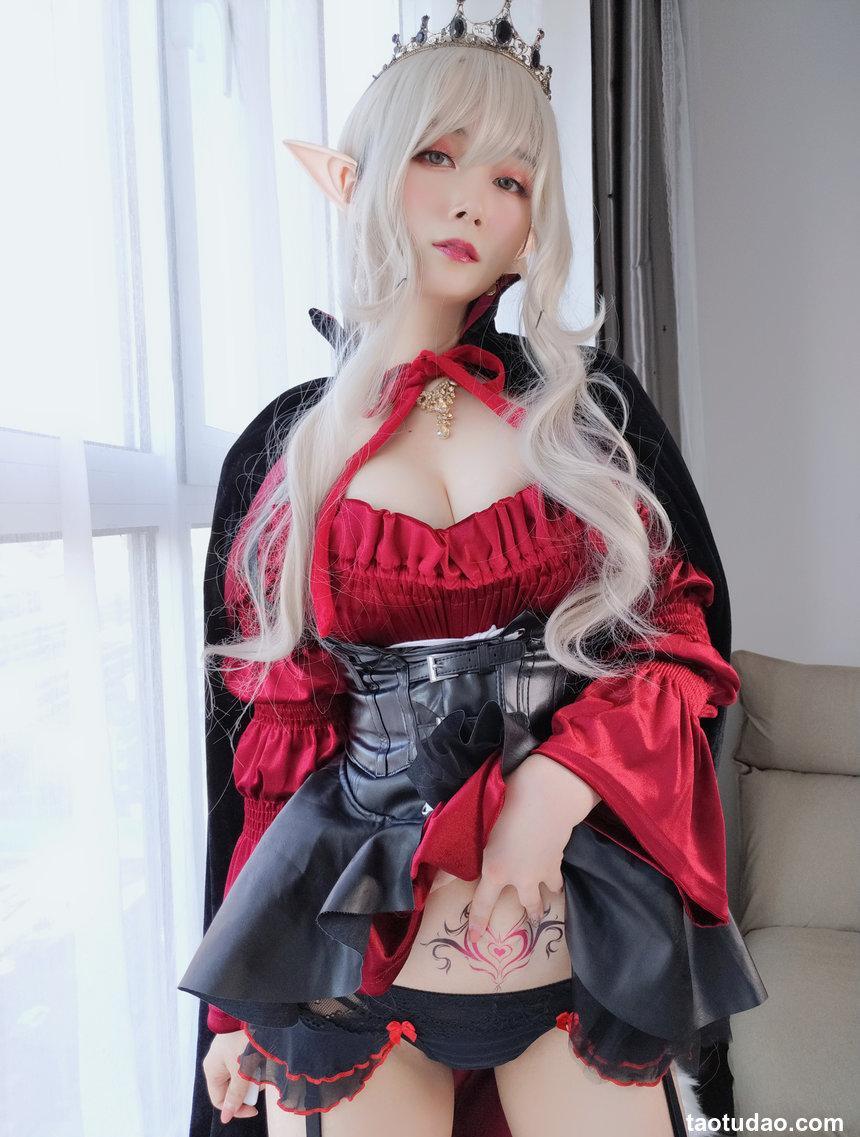 Coser小姐姐白银_皇家吸血鬼 [58P]