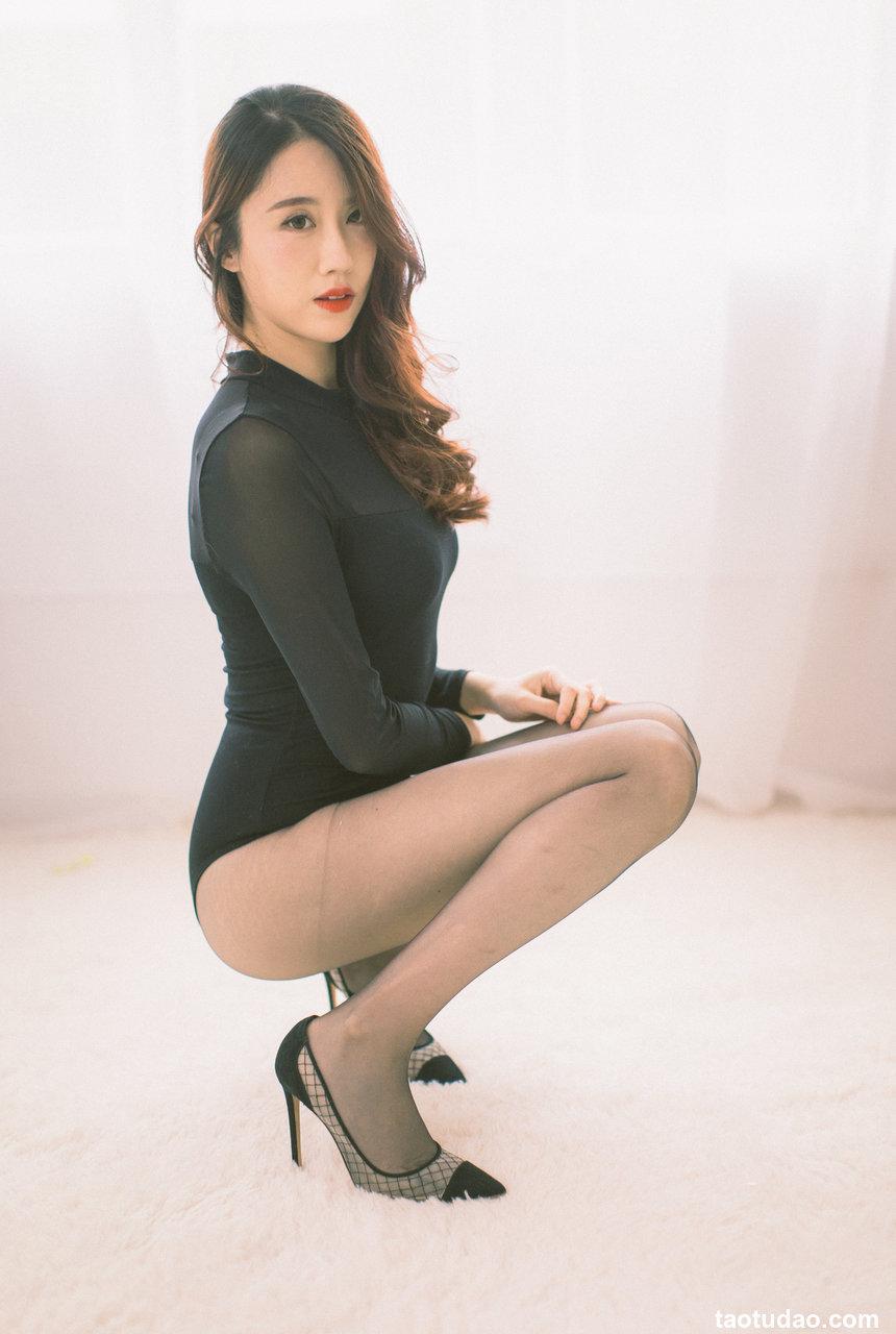 中国内地女主播轩子巨2兔写真 [56P-602MB]