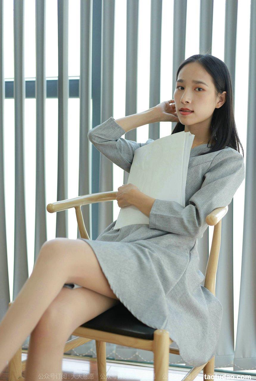 [IESS异思趣向] 2021.10.18 丝享家951：美子《听话的女秘书》[90P／141MB]