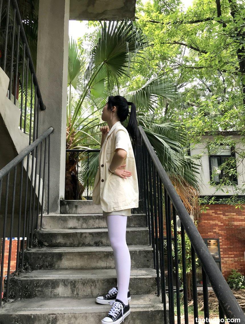 [最爱帆布鞋] 丝袜美腿写真 ON.44 图套+视频