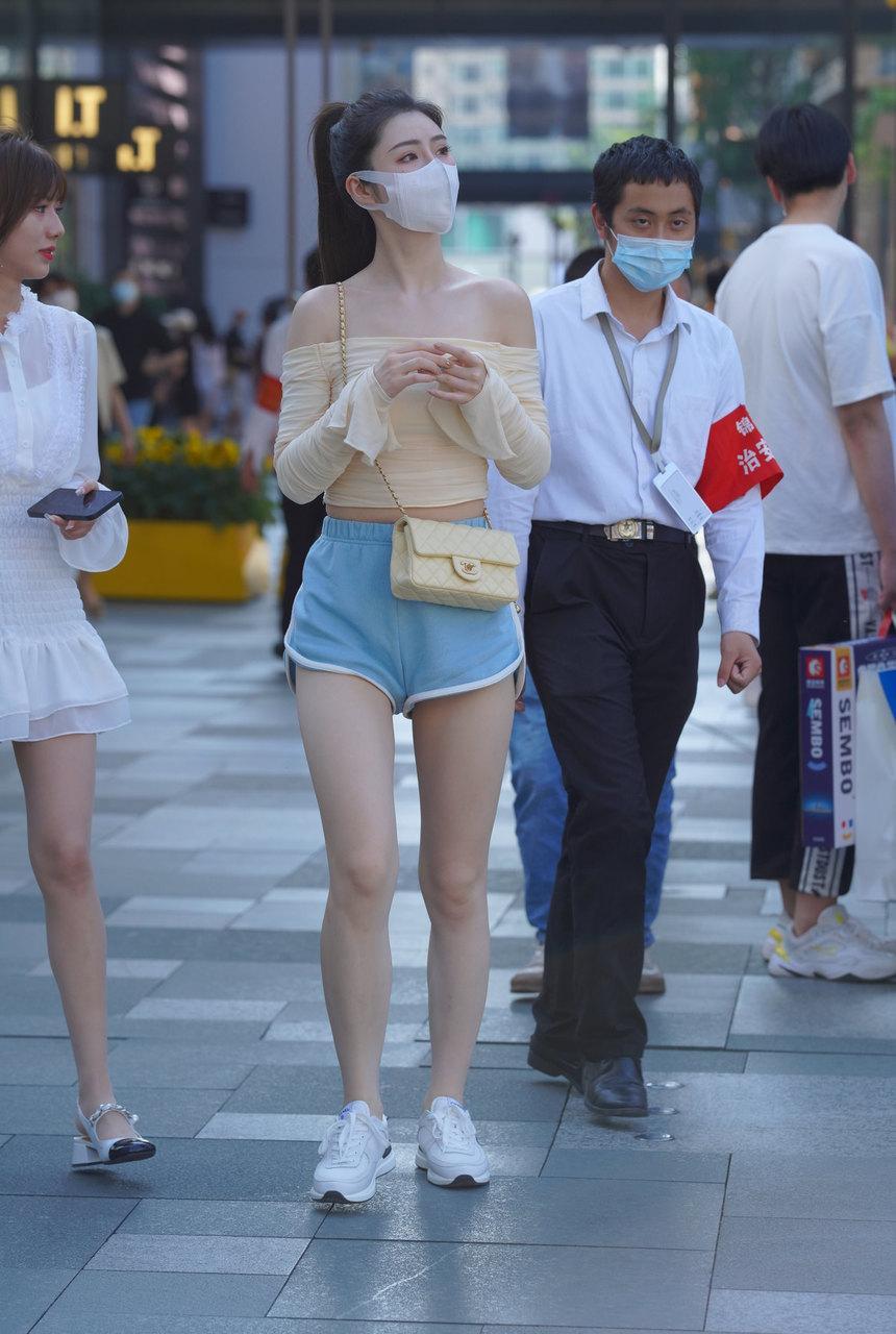 都市丽人气质美眉【198P-2.59G】