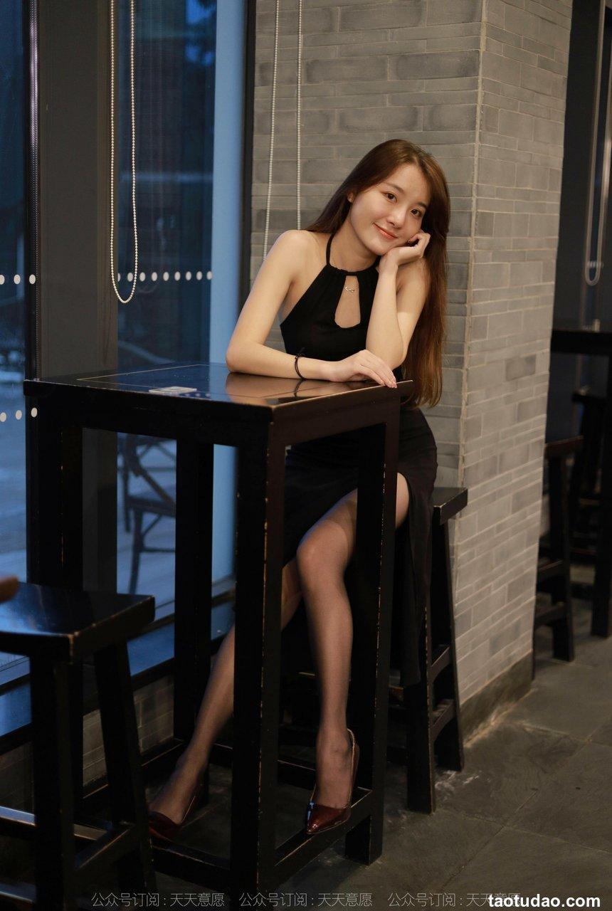 [IESS异思趣向] 2021.09.29 丝享家933：婉苹《黑色长裙》[89P／127MB]