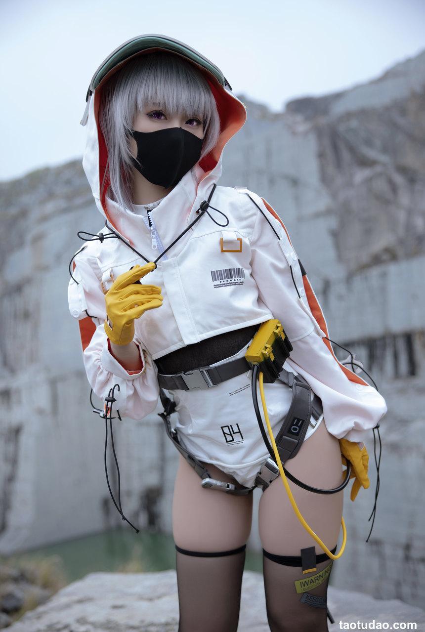 G44不会受伤 - NO.88 《快要坏掉的八音盒》小花 [30P-372MB]