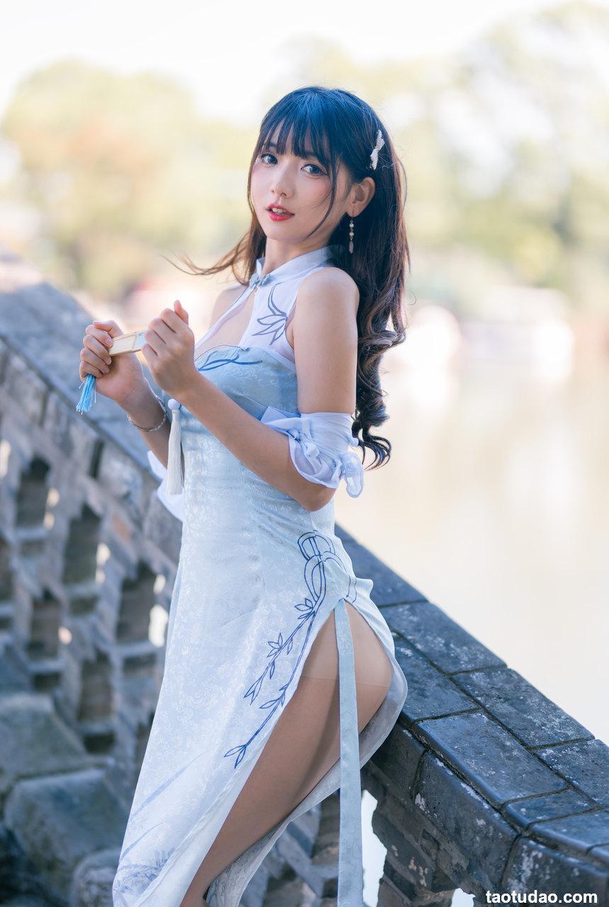 陆卿卿kyokyo NO.009 — 蓝色旗袍 [24P-103M]