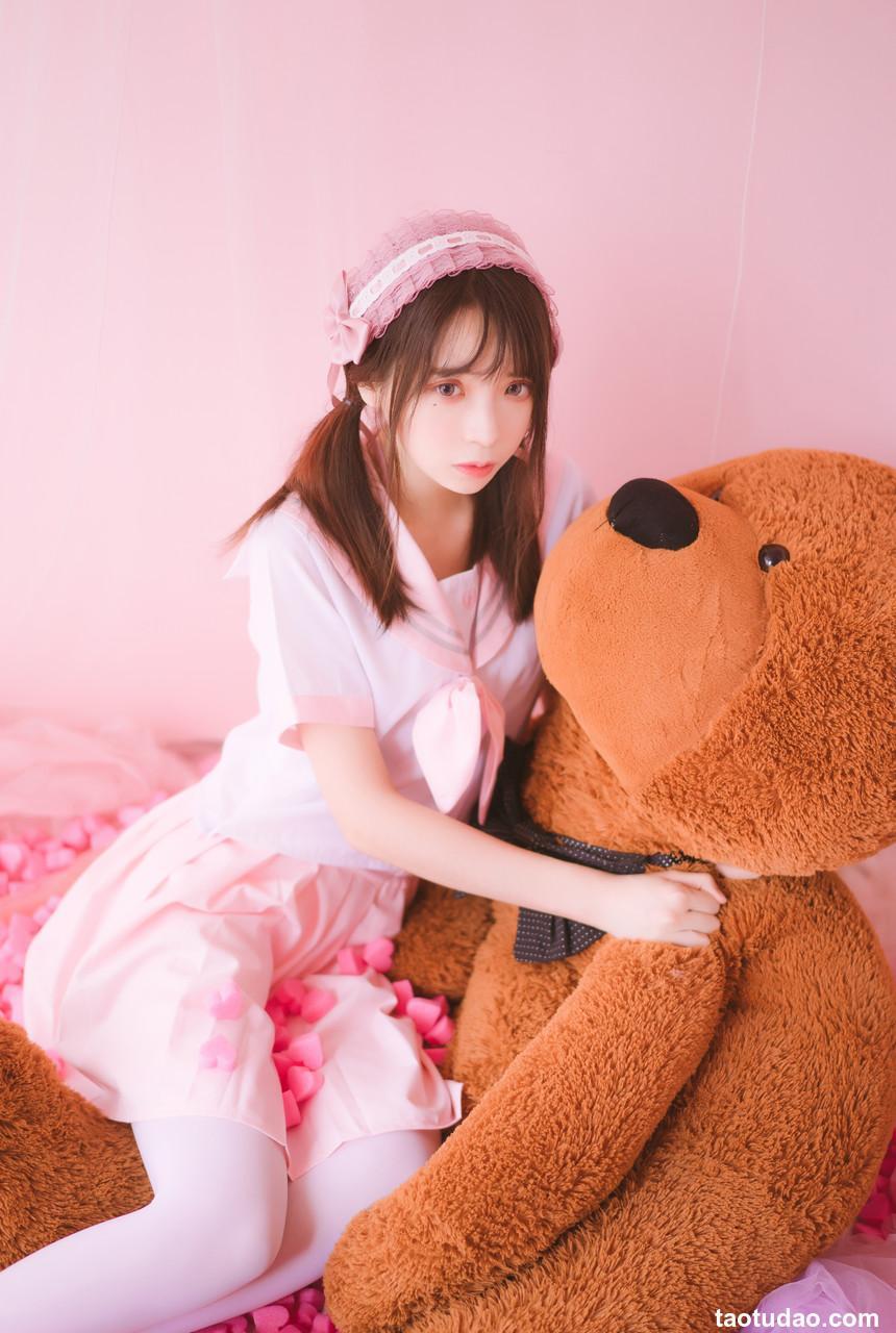 疯猫ss – 丝袜狂想曲(粉) [54P]