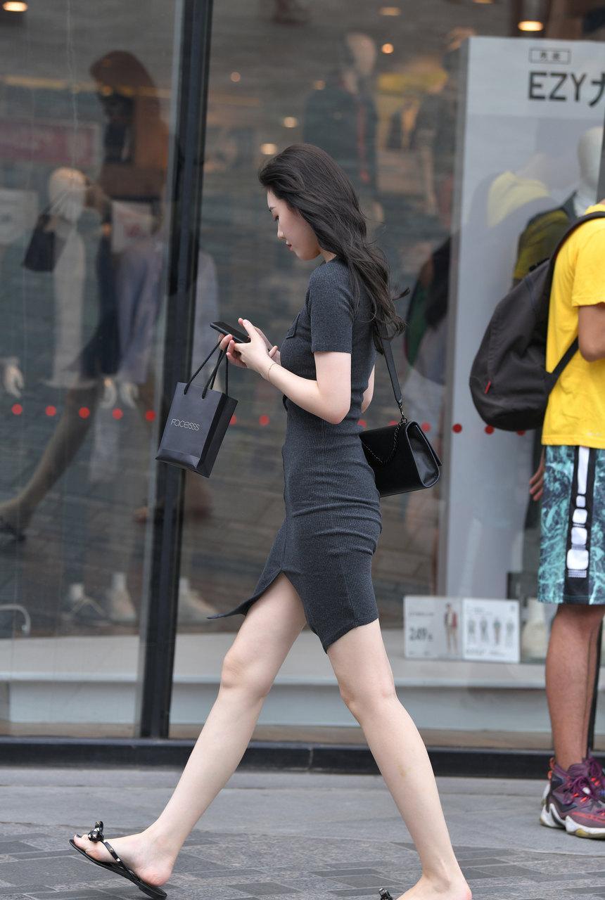 都市丽人漂亮的连体裙美女【16P-145MB】