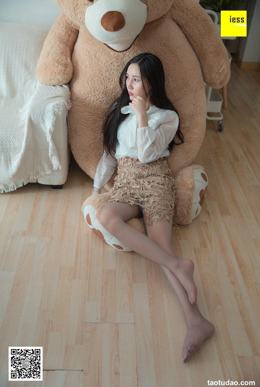 [IESS异思趣向] 2018.08.23 丝享家301：《大熊也喜欢灰丝》文欣 [90+1P/35.6M]