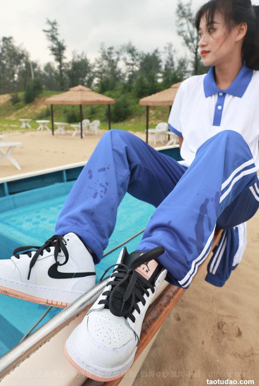 [见新摄影] NO.024-大二网红少女校园风｜深圳 西涌海岸 [252P+1V-2.86G]