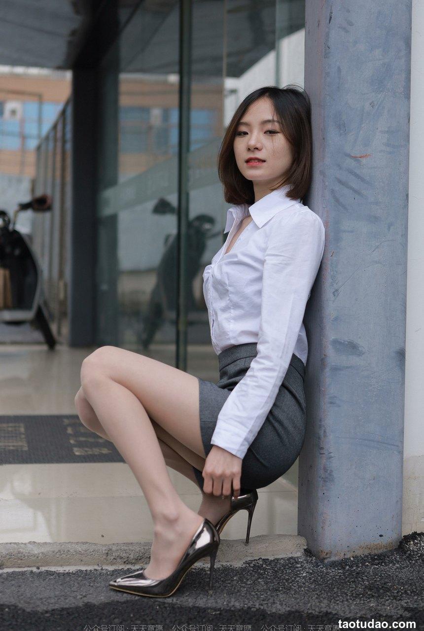 [IESS异思趣向]2022.03.15 丝享家1029：小六《停车场的故事》[90P／120MB]