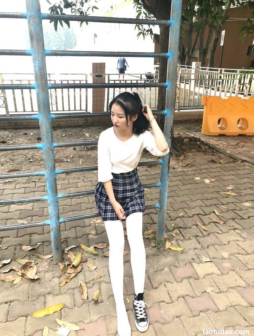 [最爱帆布鞋] 丝袜美腿写真 ON.11