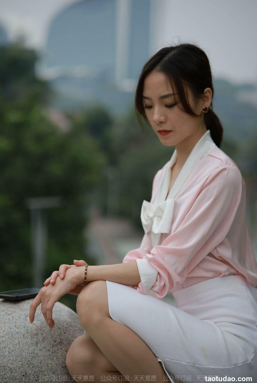 [IESS异思趣向]2021.11.11 丝享家971：小六《城市丽人》[90P／93MB]